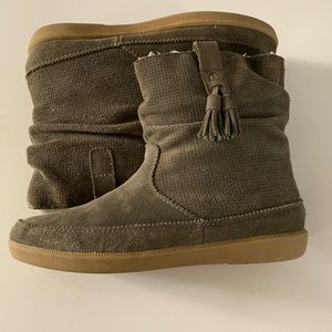 American Eagle booties